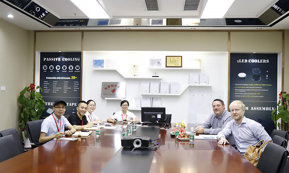 Mingfa Tech-Welcome European Distributors To Visit Mingfa Optoelectronics-2