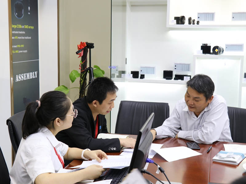 Mingfa Tech-Welcome Rise Lighting To Visit Our Company And Discuss business-1